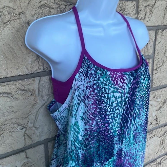 Fabletics Norwalk Tank Orchid Purple, Size Small Bult in Padded Bra Yoga Gym - Picture 4 of 13